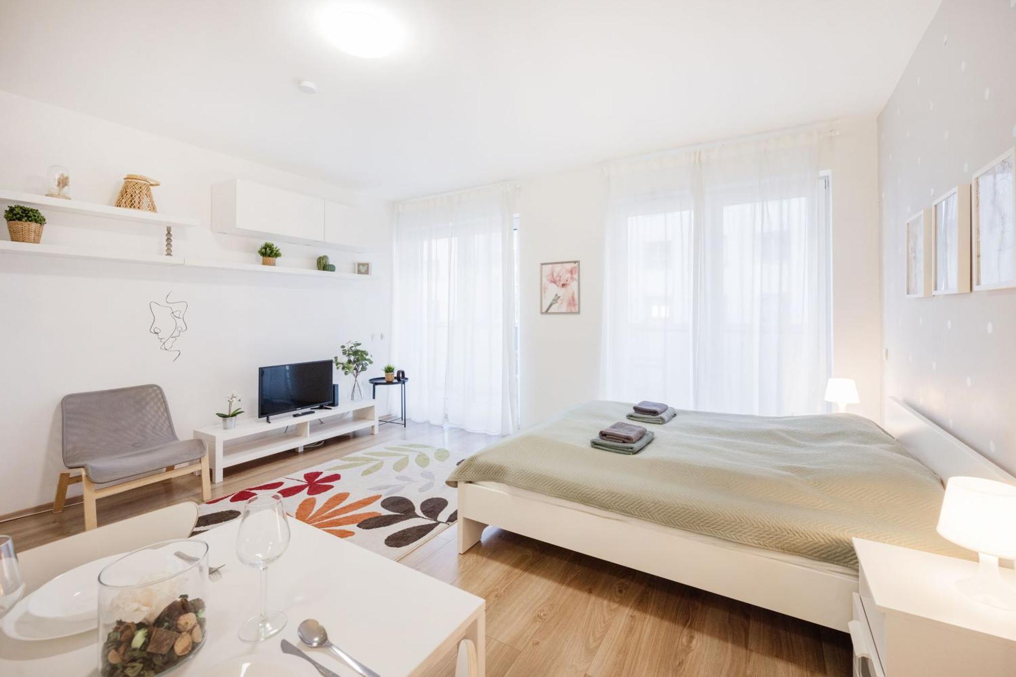 Ferienwohnung The Chic Crib With Balcony Budapest Exterior foto