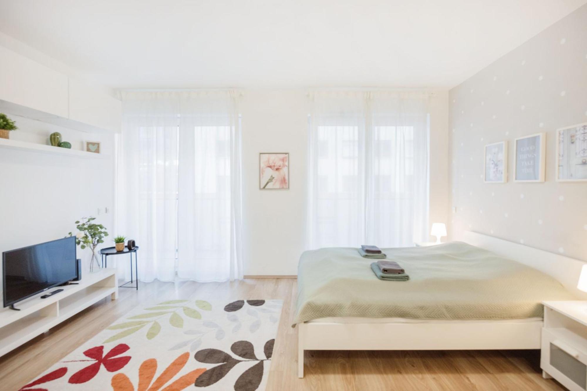 Ferienwohnung The Chic Crib With Balcony Budapest Exterior foto